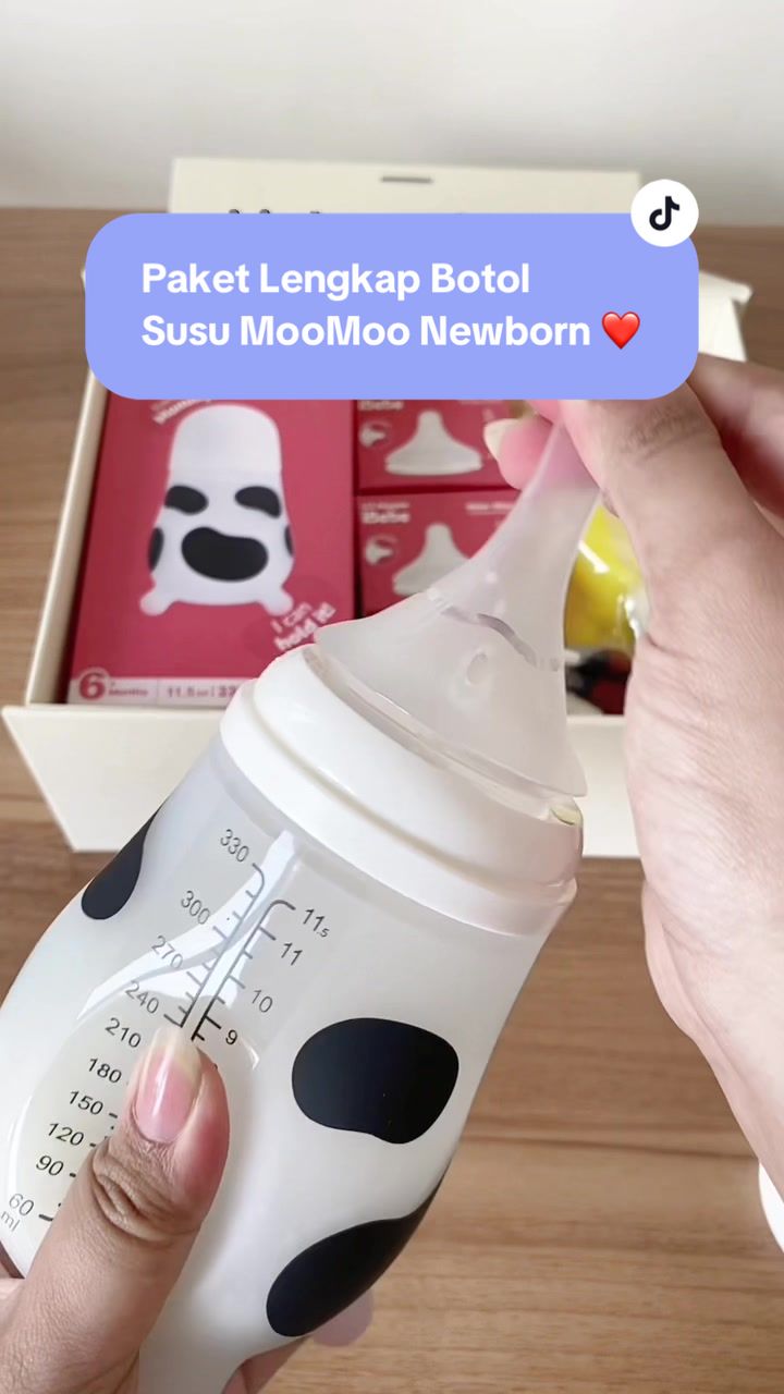 Bener-bener kepake banget nih, botol MooMoo bisa awet sampe 5 tahun pemakaian! Dotnya lembut lentur dan alirannya mirip ASI jadi cocok banget buat bayi DBF 🥰 Paket lengkap lagi promo di LIVE ❤️ #rekomendasi #botolsusu #botolsusumoomoo #unboxing #botoldot #dotbayi #bumil #busui #botolnyabayidbf #newborn #bayibarulahir #ibumenyusui #ibuhamil #kadolahiran 
