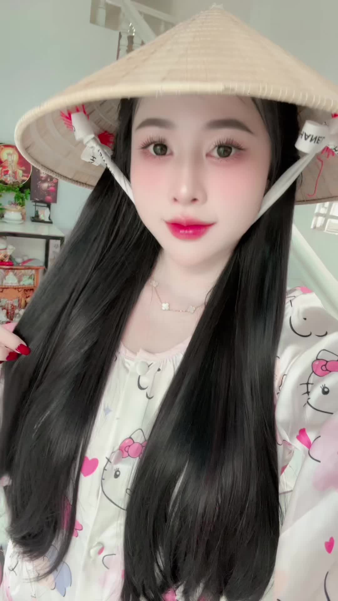 Em Cần Thơ 🥴 #xuhuongtiktok #linhlaiiboutique 