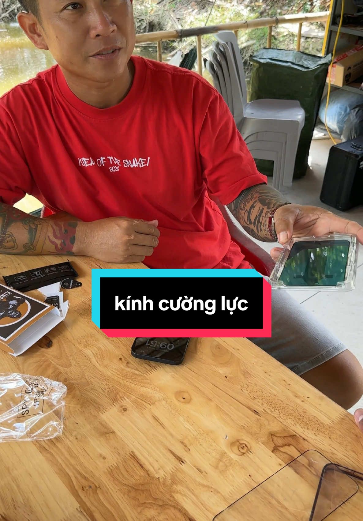 kính cường lực