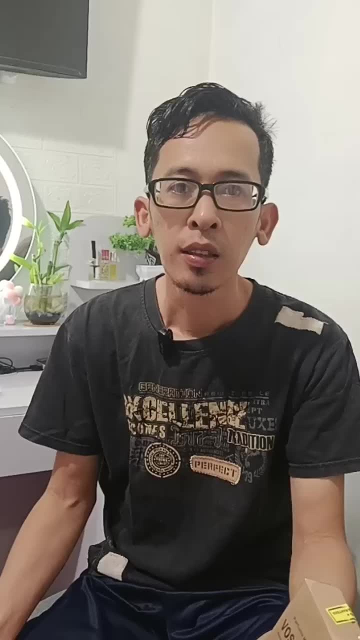 Vosman Parfum Mobil Anti Mual #parfum #parfumviral #parfumviraltiktok #promoguncang #mau76ban #cuantiktok💸 #parfummobil 