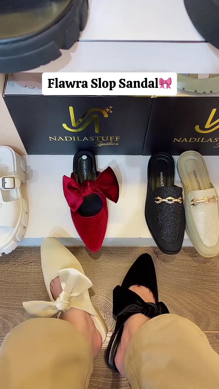 Yakin nih dibiarin aja ?🤪 Acc bow super cute auto menggoda dompet🤩💰 #fyp #nadilastuff #racuntiktok #racunsandal #sandalwanita 