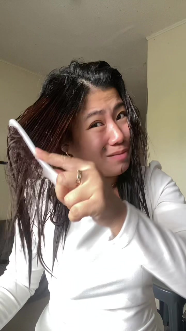 Ay anlala ng buhok ko 🙄 #queenpitik 