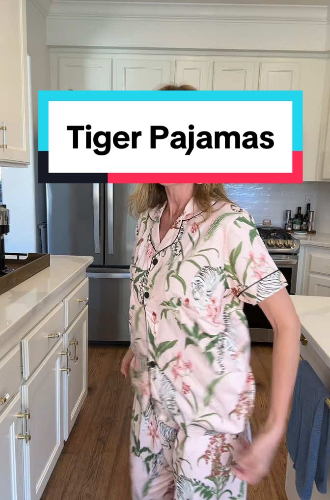 Tiger Print Pajamas #pajamas #sleepwear #pjs #womens #giftsforher #2pieceset #pajamaset 