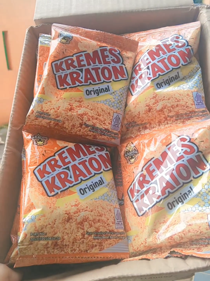 harga grosir murah kremes Kraton isi 40pcs/dus dengan kemasan saset praktis #kremeskraton #kremes #kremesan #hargagrosir #SatuKontenSatuHari #30HariReviewProduk 