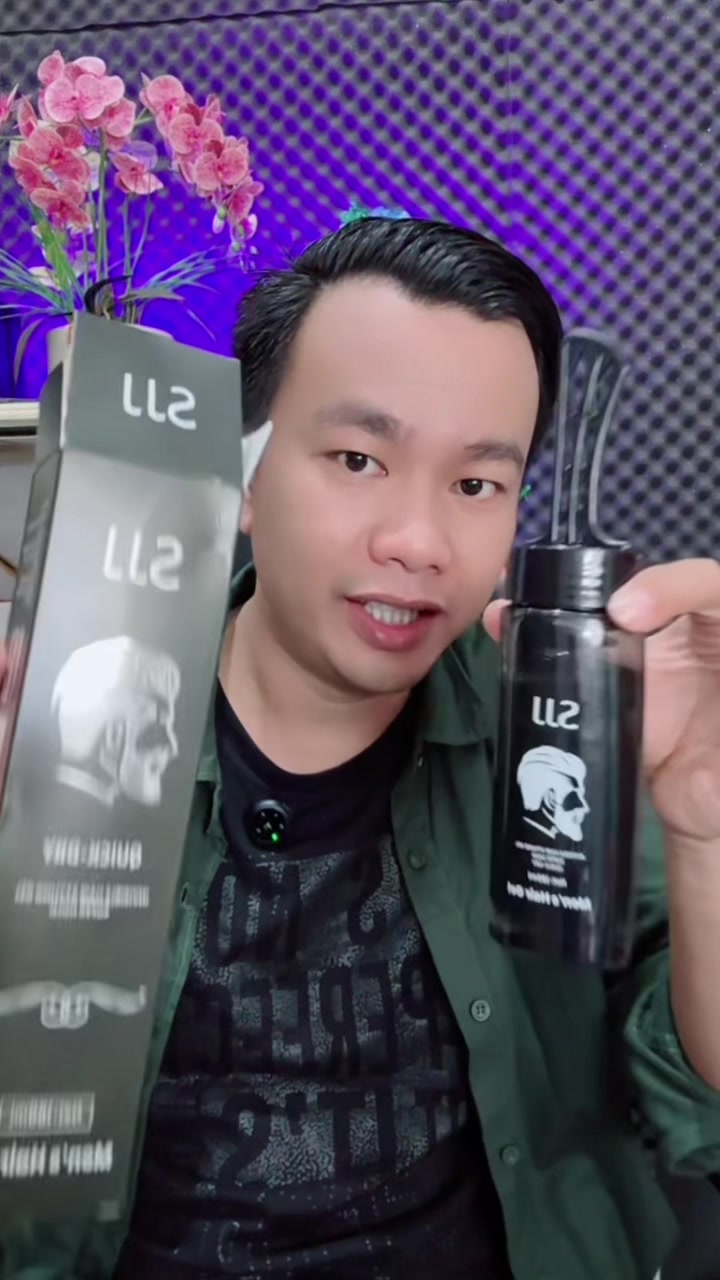 Solusi rambut rapi dalam 5 detik #minyakrambut #stylish #pomade 