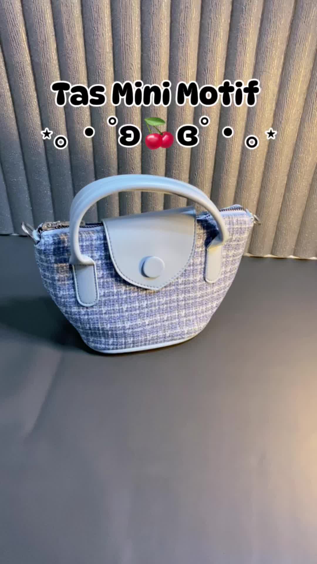 Tas mini muat banyak yaa ✨
