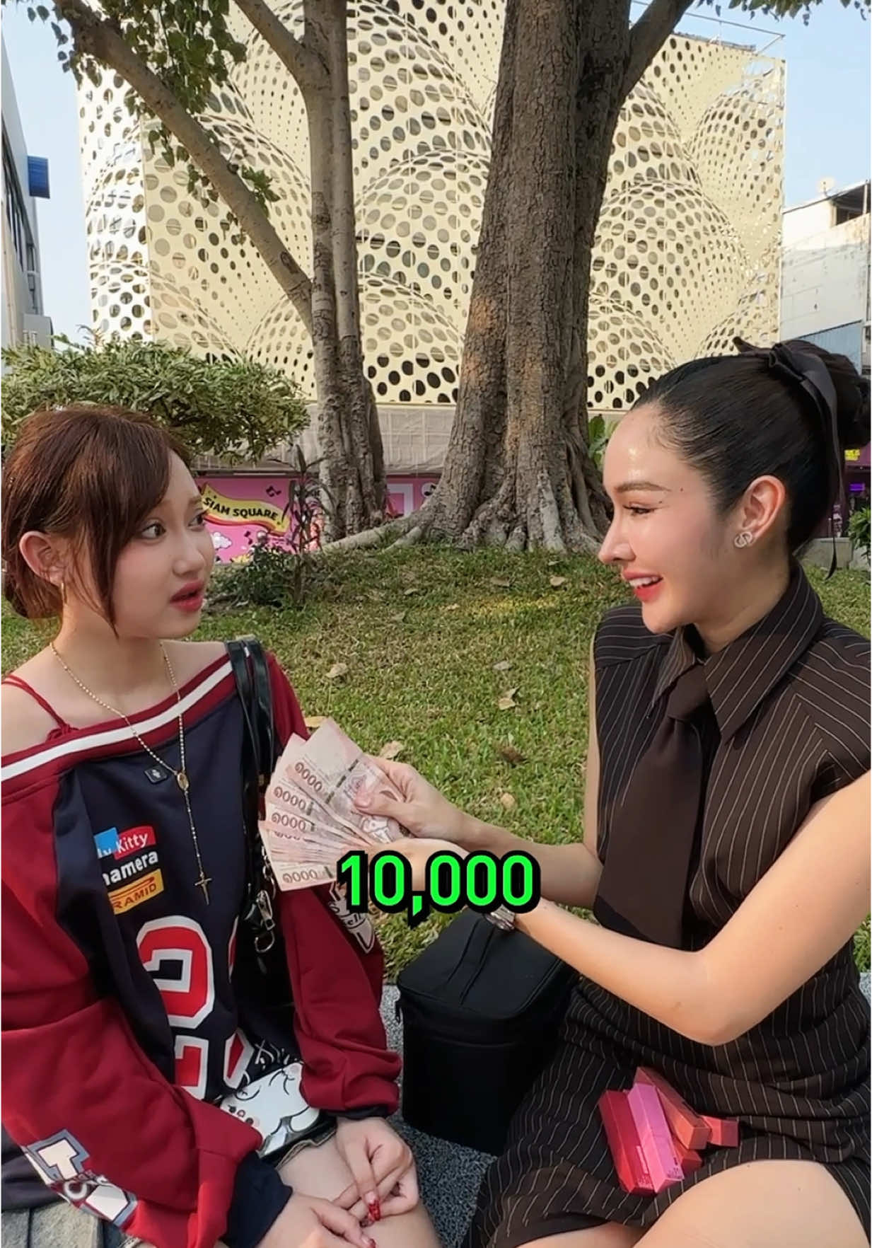 หยกทองแต่งหน้าให้ 10,000 #MaybellineThailand #SuperStayVinylInk #ลิปตัวมัม #ลิปไวนิลตัวแม่ 