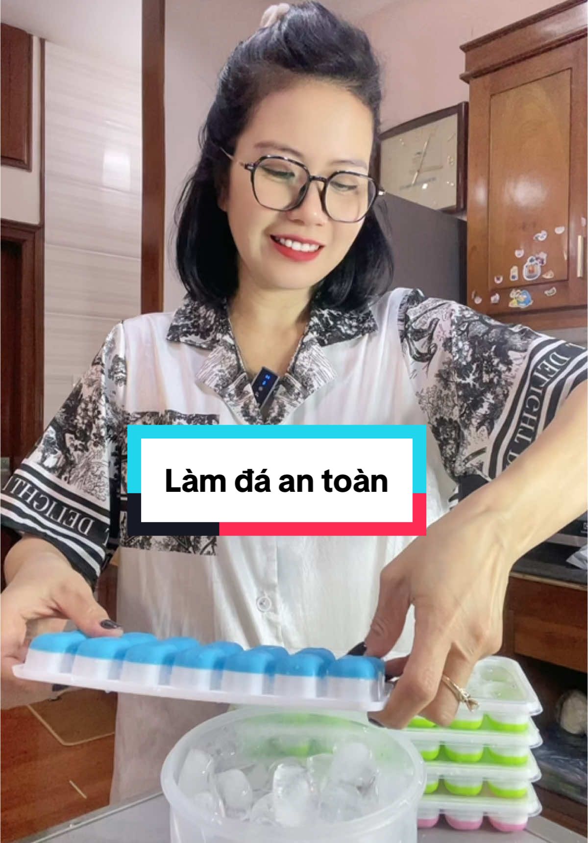 Combo 5 khay đá có nắp đậy silicon dễ dàng lấy đá an toàn vệ sinh #tiktokshop #nguyetviettel #khayda #khaydasilicon 
