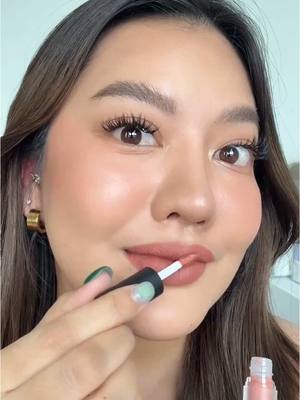 ลิปมินิแมทของพี่กระแตสร้างเรื่องอีกแล้ว สีสวยตาแตก แล้วเนื้อดีงามมาก ไม่แห้งกรัง เบาสบายปาก เริ่ดนะ  #kathycosmetic #ลิปกระแต #ลิปมินิแมท #ลิปติดทน 