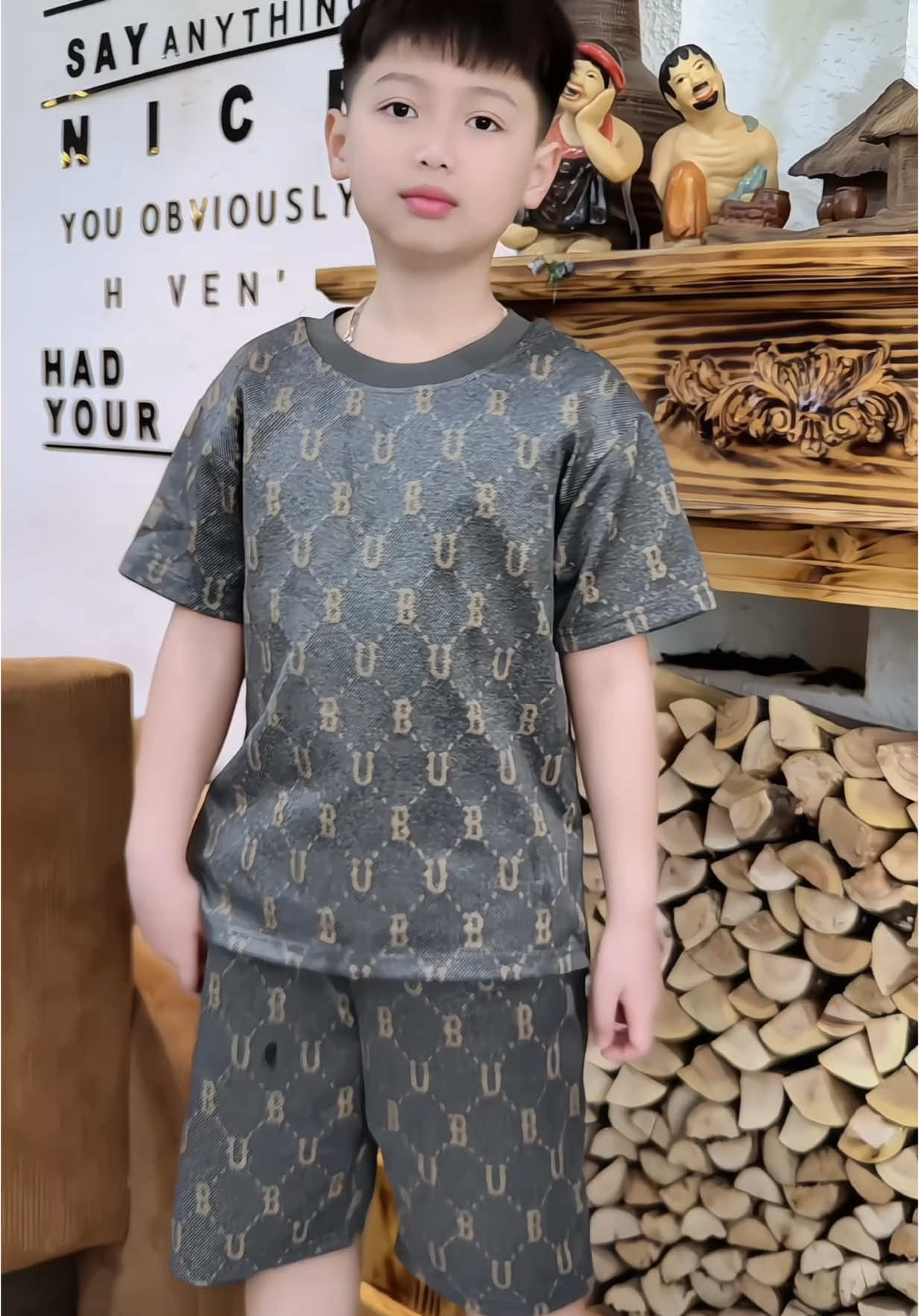 Bộ thêu chữ B.U cho bé trai về đủ 4 màu mom thoải mái chọn ah.#quanaotreem#thinhhanh#thoitrangtreem#betrai#thoitrang#outfit#quanao#viraltiktok#xuhuong#mintkids01 