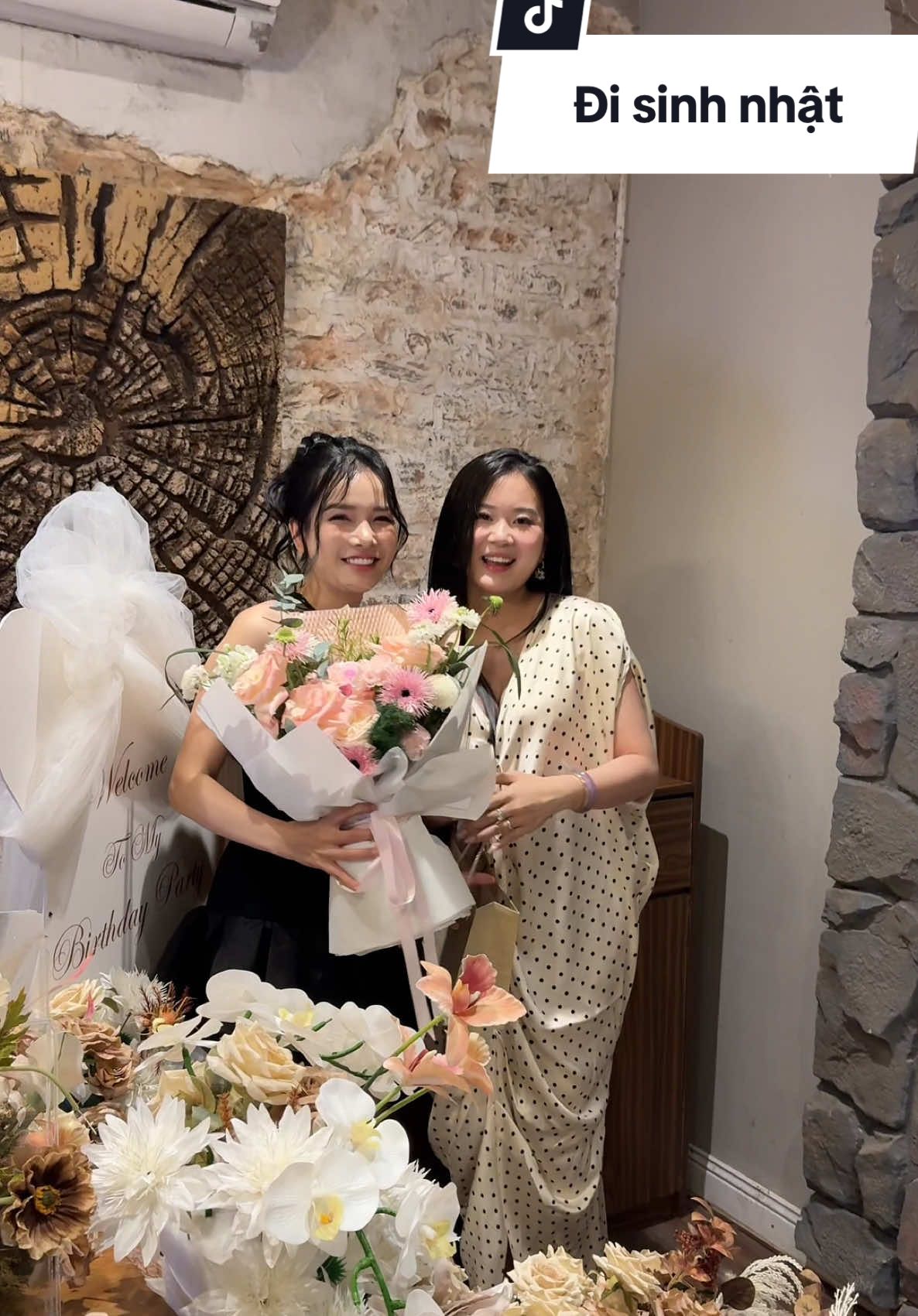Chủ tiệc quá xinh r #mebexiuxiu #mebau #graceandglow 