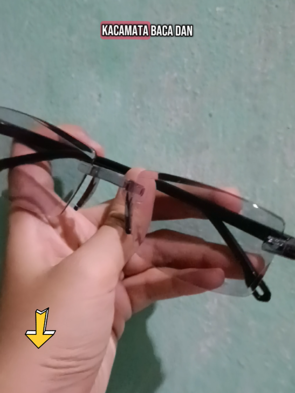 Membalas @rumi18763 Beli 1 Gratis 1 Kacamata Baca dan Jalan multifungsi double fokus dua lensa membantu aktivitas sehari hari #kacamatabacadanjalan #kacamatadoublefokus #kacamatamultifungsi #kacamatabaca #kacamatajalan #kacamatamurah #kacamatafashion 