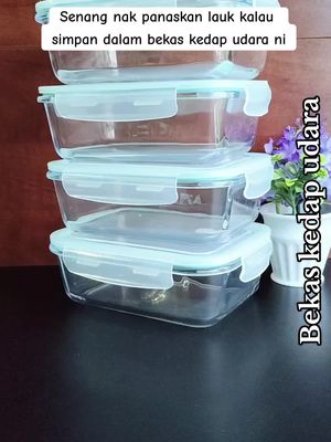 Kalau lauk tak habis, jangan buang, simpan dlm bekas kedap udara ni..senang nk panaskan dalam microwave..bkn 1 tapi dpt 4 bekas kaca kedap udara #bekas #airtightcontainer #bekaskedapudara #bekaslauk  #lunchbox 