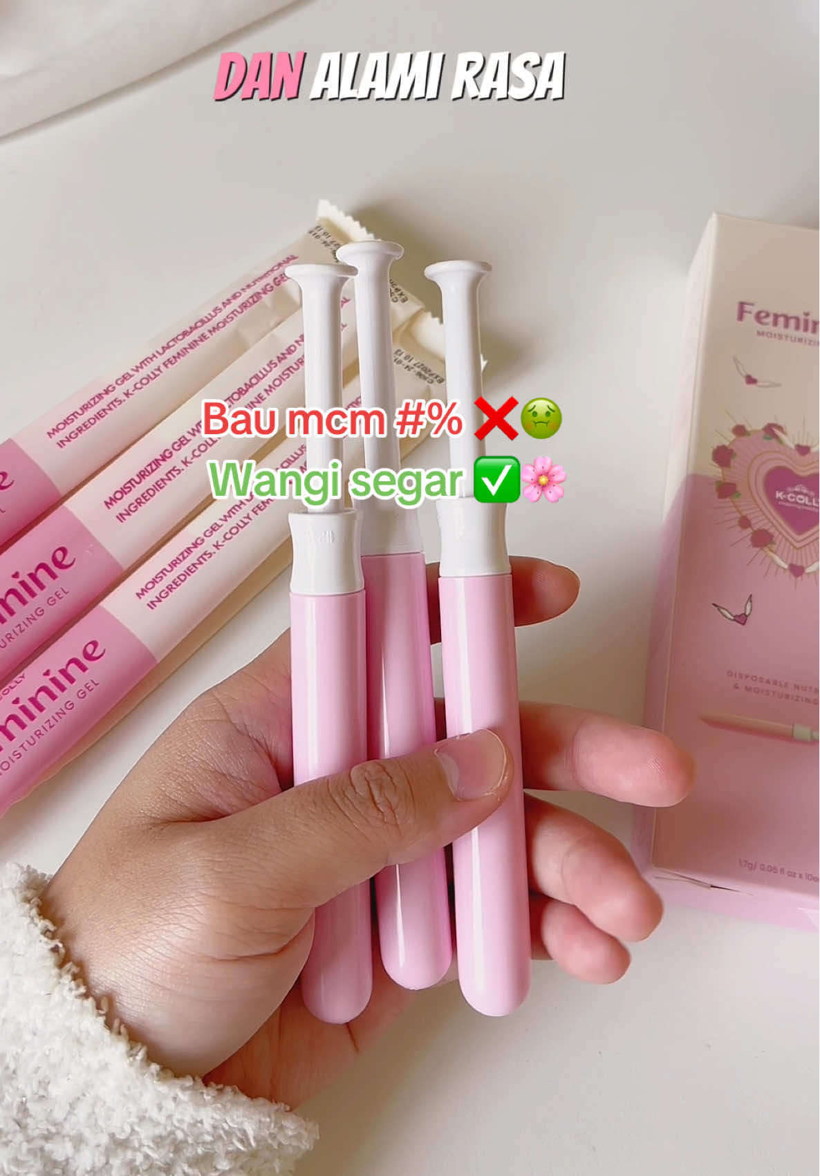 Rasa kering , berbau , rasa tak yakin? Cuma yang pink ni pula. Direka khas untuk beri experience pejagaan yang lebih baik. 🌸 #kcollyfemininegel #penjagaanwanita #kebersihandiriwanita #womenempowerment 