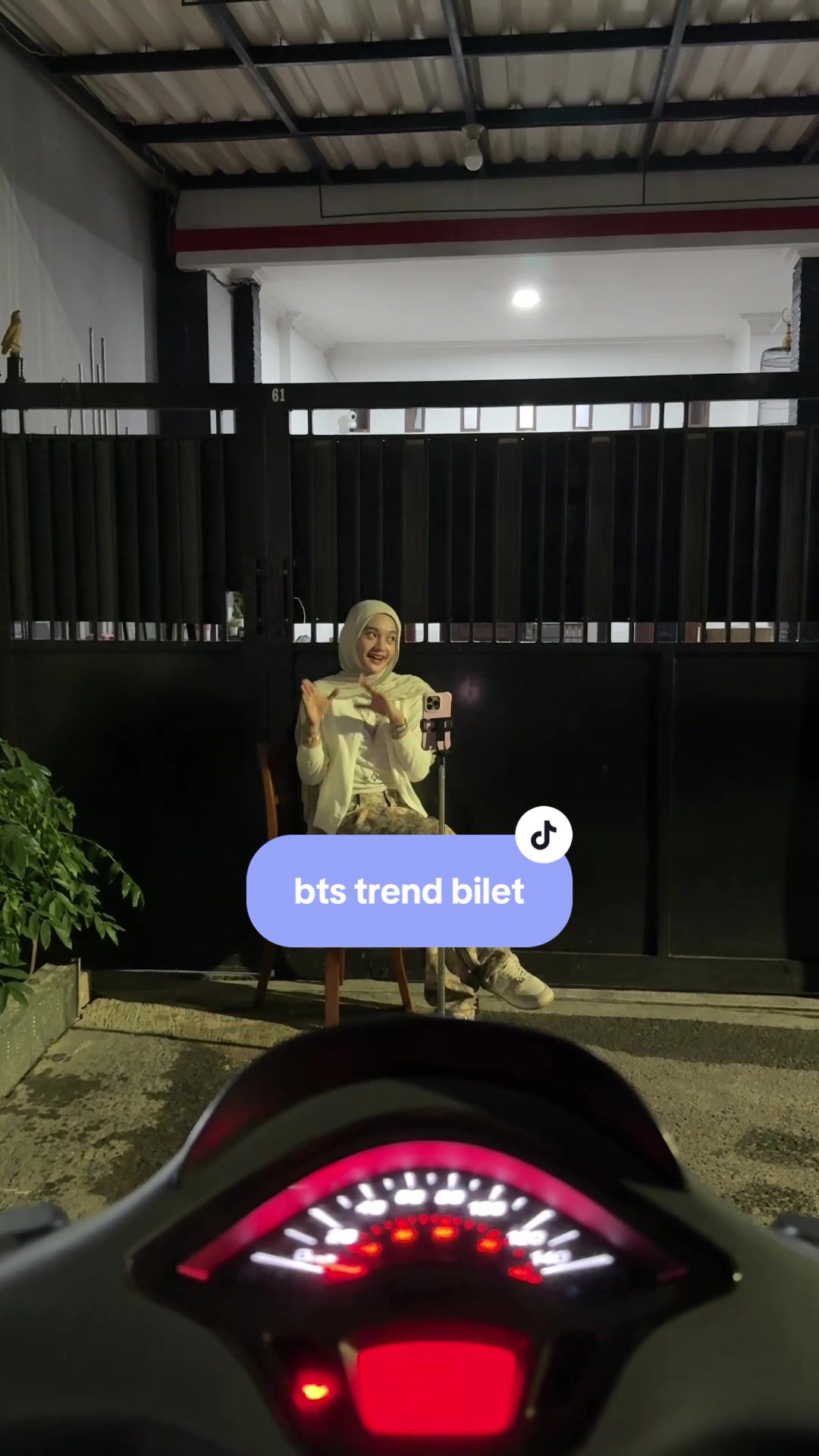 BTS bikin velocity pake lampu bilet