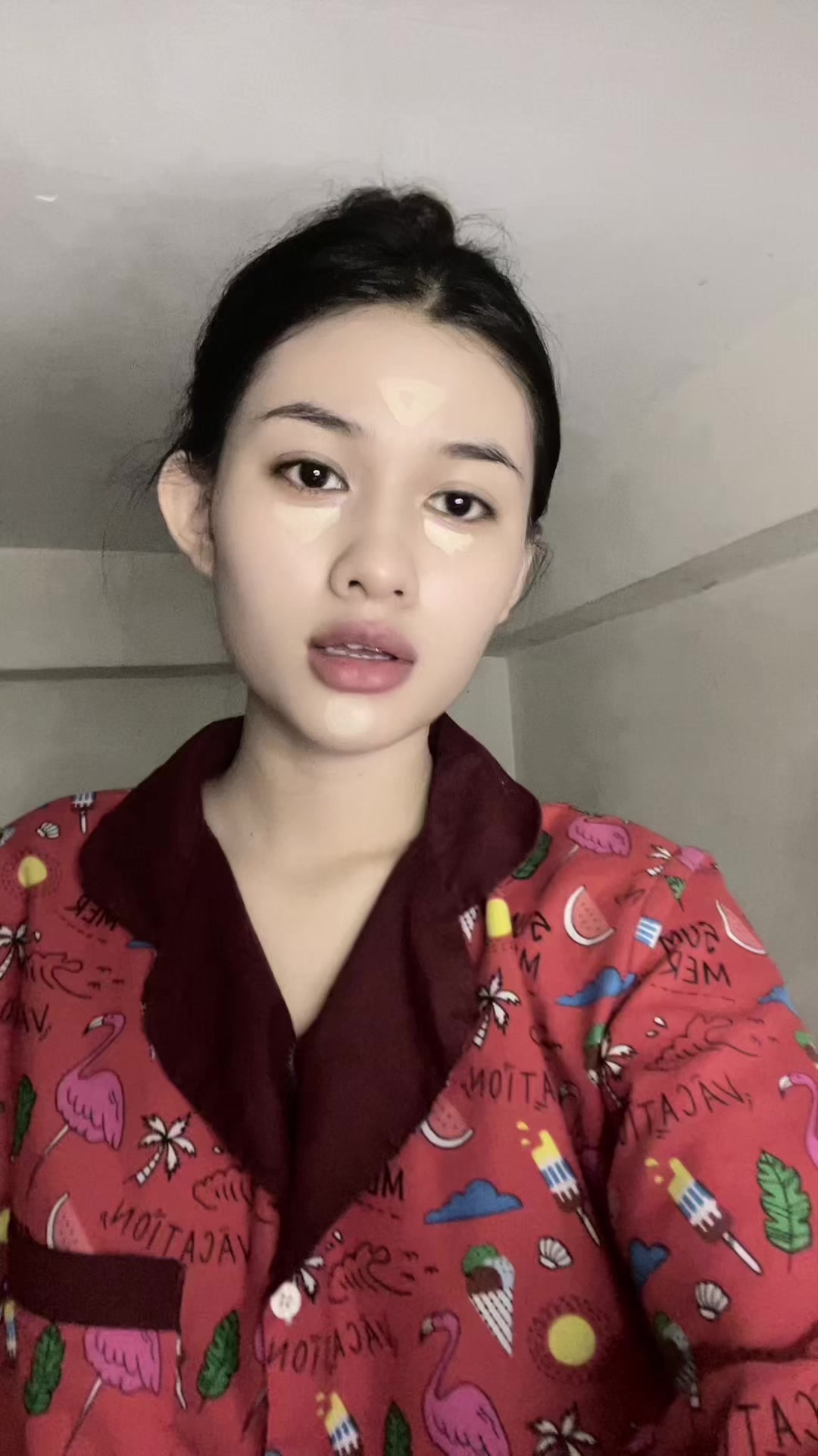 Son môi vị cứu tính cho cả layout makeup #otwoo #otwoovn #otwoolipgloss 