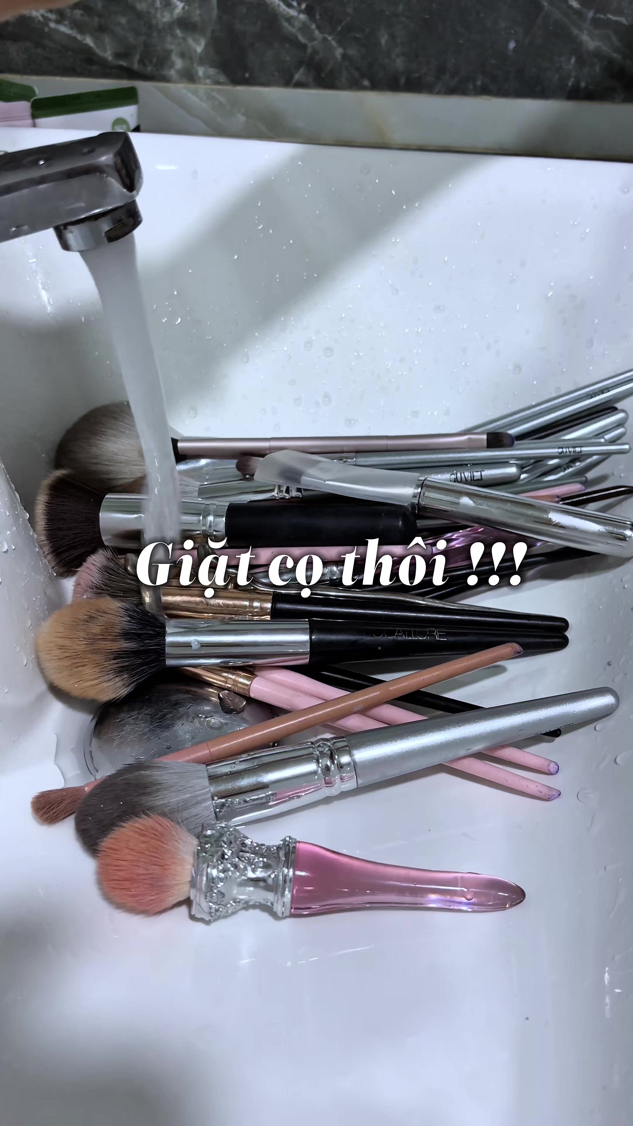 Giặt kiểu này khoẻ quá luôn á #giasage #fyp #glorie #glorievietnam #soapruacotrangdiem #soapruaco 