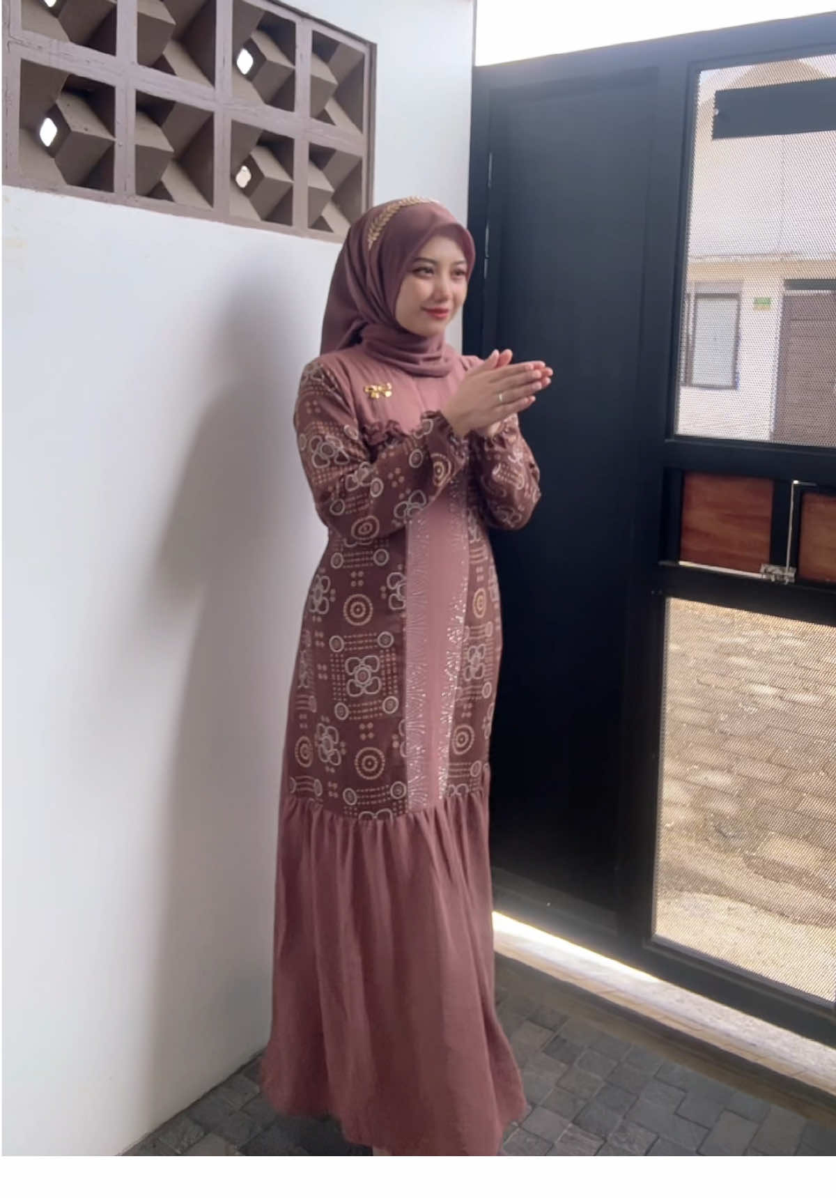 siapa yg udah punya baju raya edisi 2025 ?? #hijab #outfitlebaran #inspirationoutfit #gamislebaran 