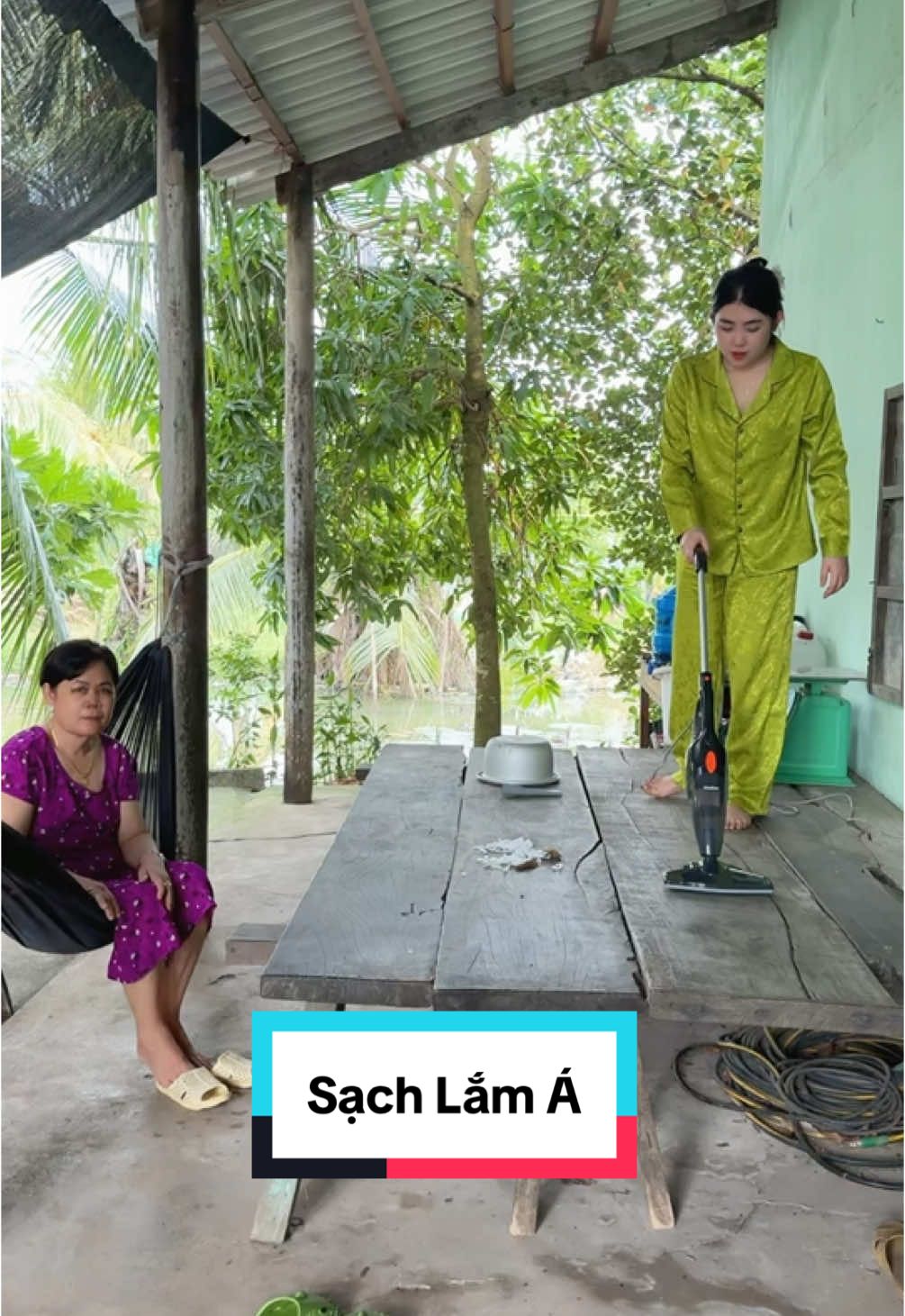 Rẻ mà hút êm, hút sạch lắm luôn á mấy anh chị ơi #mayhutbui #dogiadung #thietbigiadung #dogiadungtienich #mayhutbuicamtay 