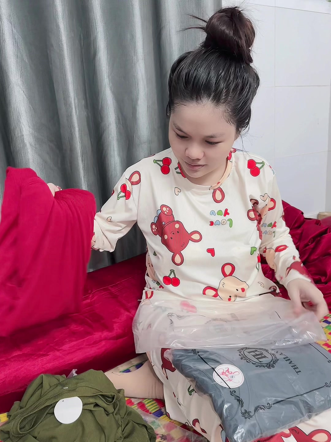 Đặt thêm đồ ở cử cho cục dàng khuii đở ghiền🤣🤣@Lê Tháii Ngọc #lethaingocc #xuhuongtiktok2025 #tiktok2025 #BéNy❤️