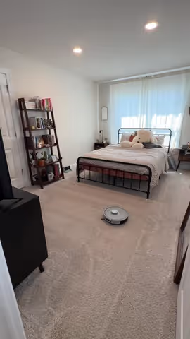 ughhh🫠 #robotvacuum #vacuum #cleaning #sharkiqrobot #cleantok