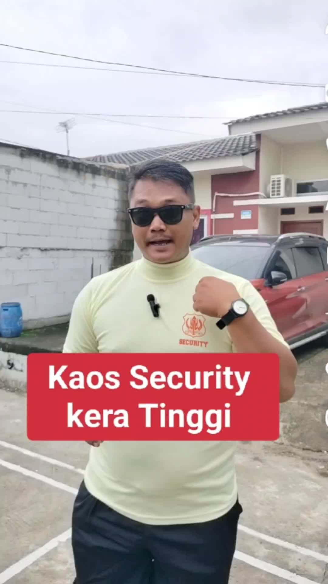 Izin Pak ya🫡 Saya rekomendasikan untuk Anda semua Kaos Security kera tinggi dan dapatkan Harga Spesial di keranjang kuning  #satpam  #security  #kaossecurity #kaossatpam #kaoskeratinggi #CuanTampaBatas  #WIBGAJIAN 