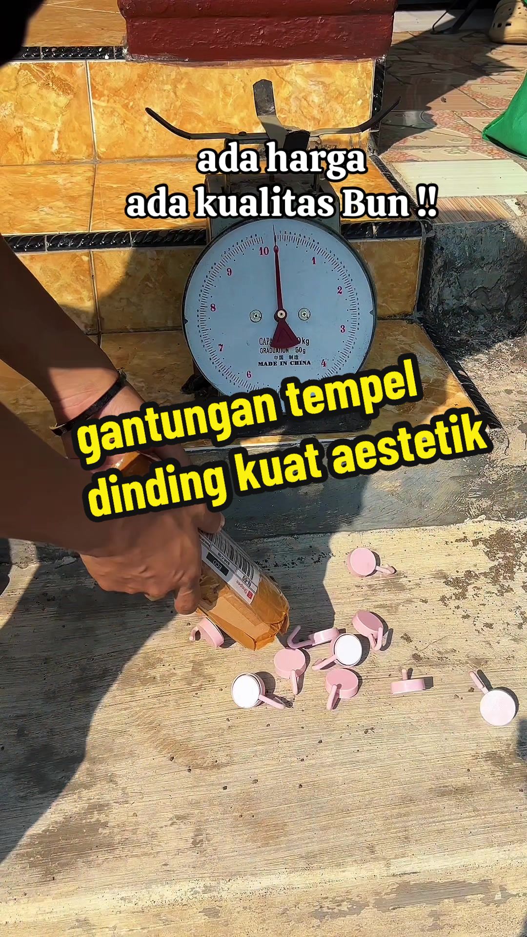 gantungan hook tempel dinding kuat kokoh #cuantanpabatas #gantungankunci #gantunganhook #hooktempel #gantungantempel #gantungantempeldinding #wibgajian 