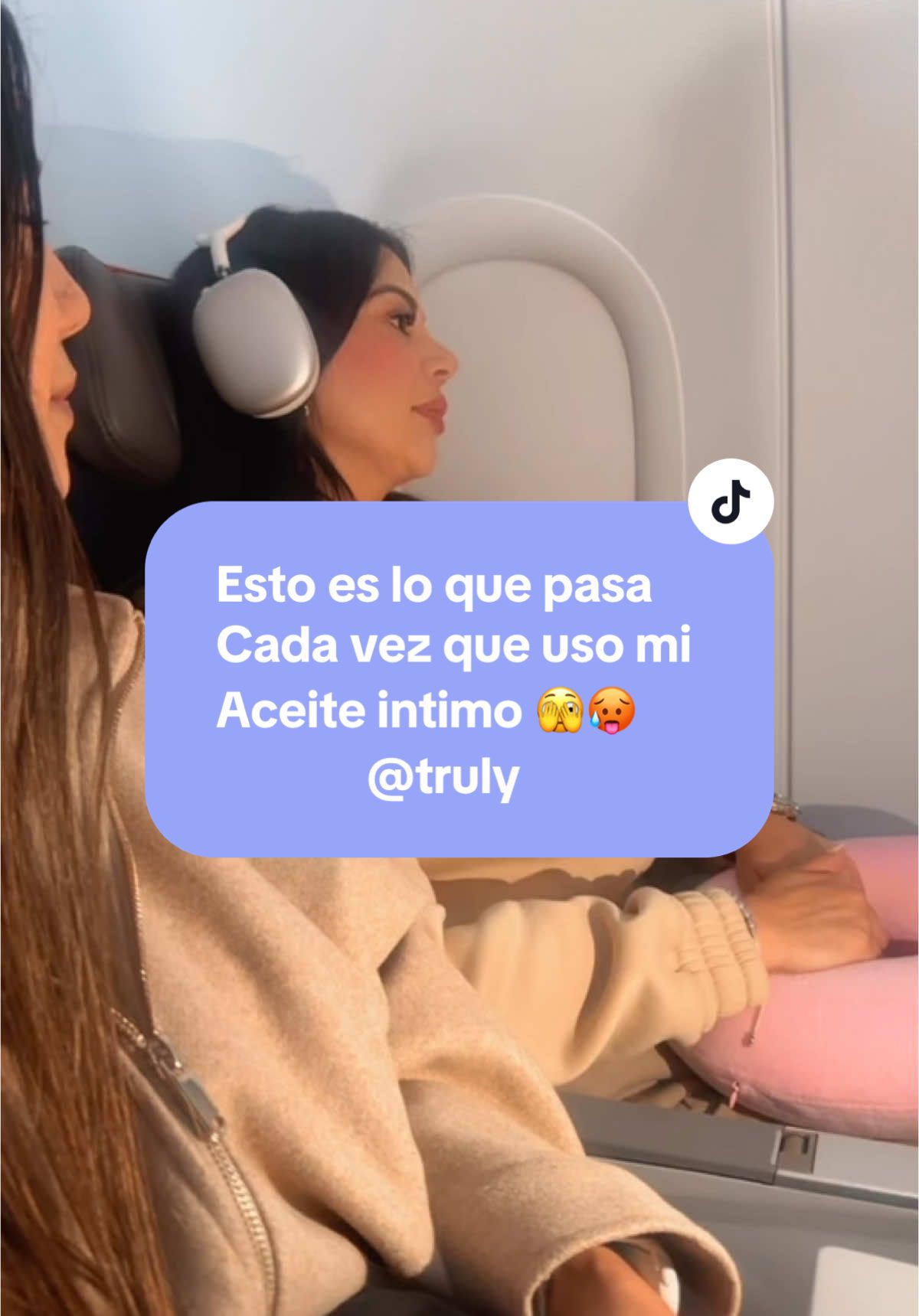 Esto es lo que pasa literal cada vez que uso mi aceite íntimo 🫣🥵 @truly #truly #trulybeauty #smellsgood #softserve #bodyoil #selfcare #travel #women #moisture #moisturizing #moisturizer #care #intimacy 