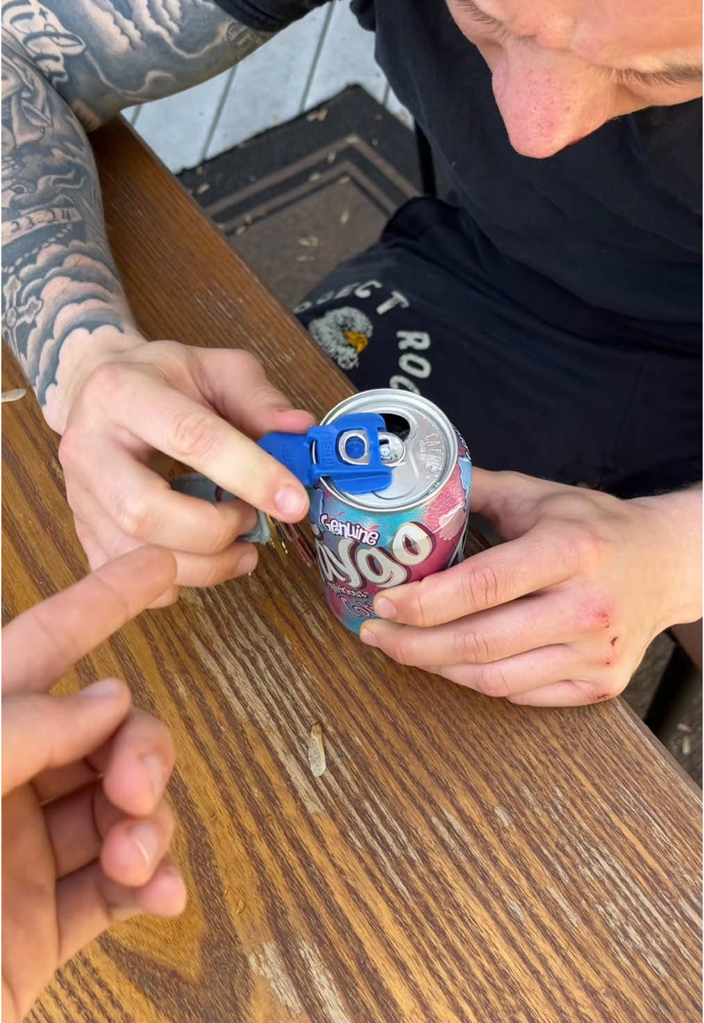 These can openers the here to save those with long nails and keep your drinks safe. Can opener to the rescue! #canopener #longnails #longnailsproblems #fakenails #arthritis #arthritisrelief 