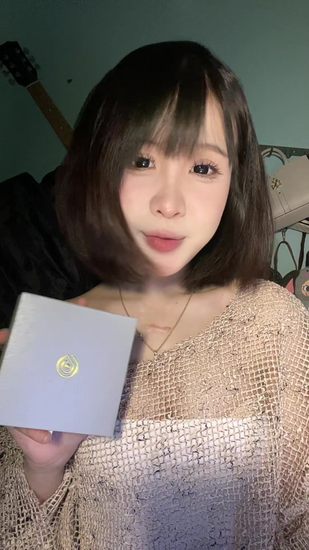 @Liugems Official #liugems #lactaybac #vongtinhduyen #tiepsucmuathi 