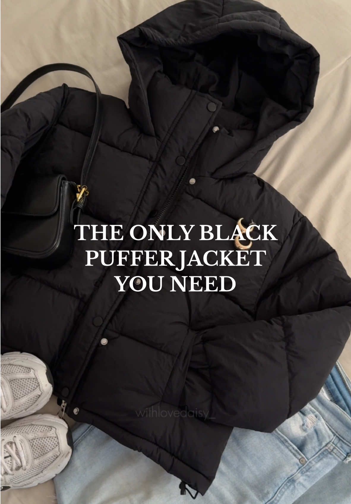 It’s so cute and it actually does keep you warm 🖤 