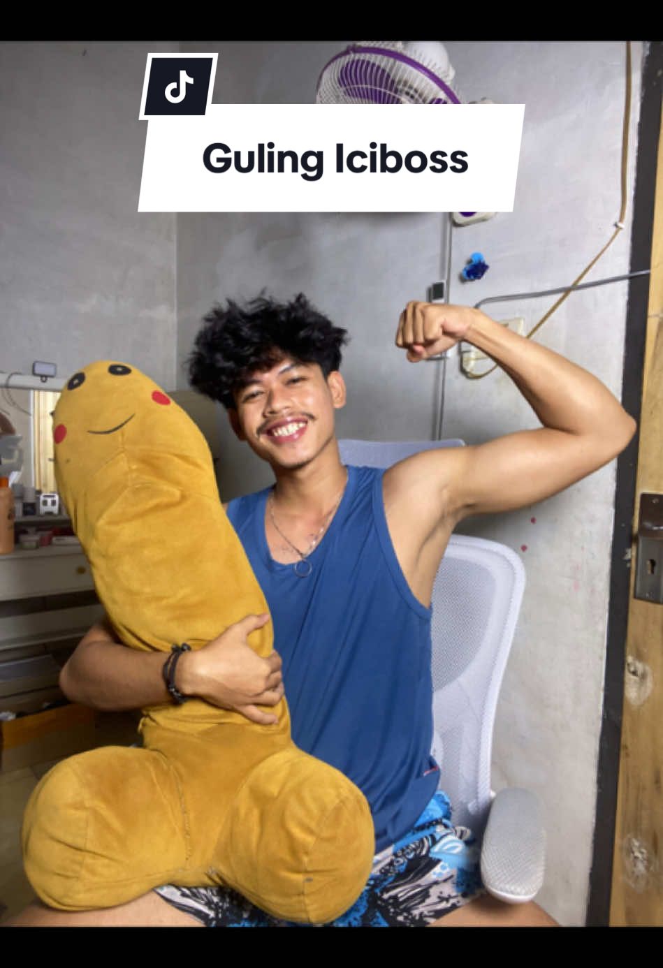 Temen tidur guling iciboss lucu wkwk #trending #gulingviral #gulingicibos #bantalguling  #seleracowok #fyp #fypage #viral #masukberanda 