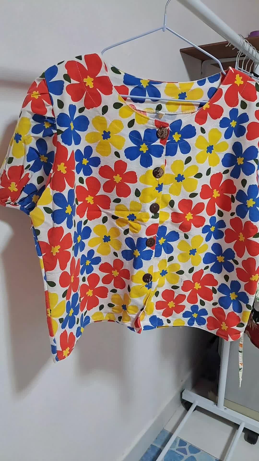 #เสื้อลายดอก #เสื้อสงกรานต์ #ผ้าไทย 