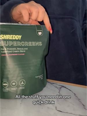 something to add into the morning routineđ± @SHREDDY #shreddy #supergreens #greens #healthyliving #healthkick #caloriedefecit #healthandwellness