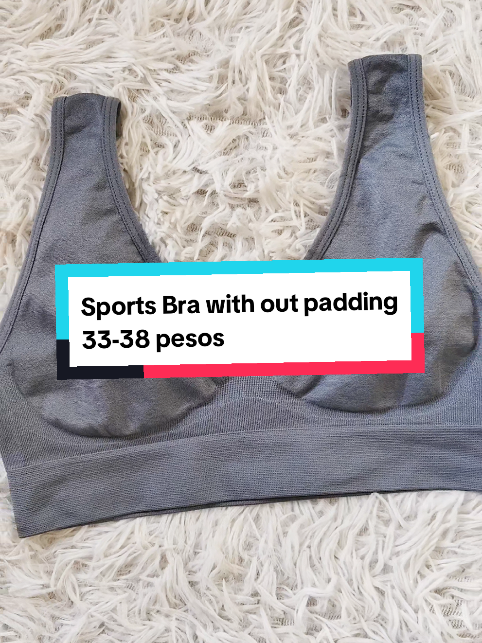 Women's Seamless Sports bra vest style with out padding #sportsbra #seamlesssportsbra #breathablebra #womensbra #withoutpaddingbra #nopads #fyp #viral 