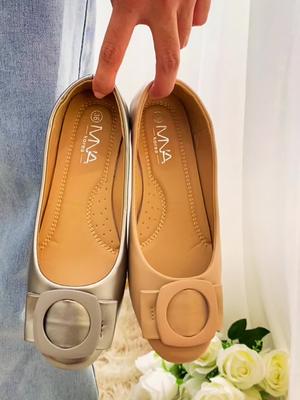 Originally priced at 388 pesos, But now only 99 pesos with Freebies‼️ Check it out now👇👇👇#wonenshoes #koreanwomenshoes #flatshoes #fashiontiktokforyou #shoes #fashionwomen 