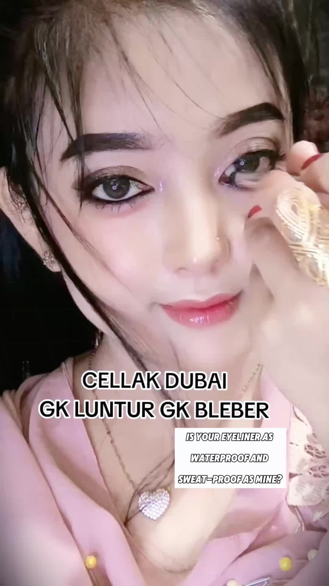 J0610-7090-1299T 👁 “Mata tajam, aura menawan!” #Eyeliner #MekapMalaysia #MekapCantik #MataGalak