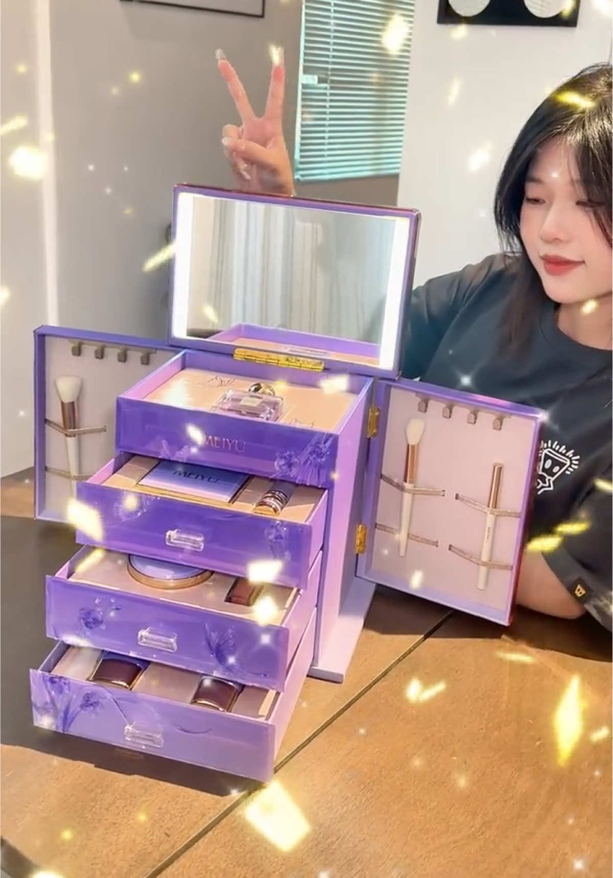 Quà tặng bạn gái- Bộ trang điểm Meiyu#quatangbangai #quatangnguoiyeu #quatangsinhnhat #botrangdiemmeiyu #quatang 