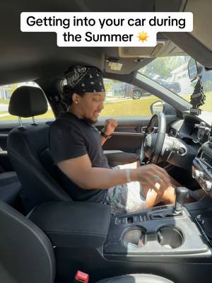 This foldable car umbrella is the best sunshade for your windshield! It blocks hot sun and harmful UV rays to keep your car cool and protected. #carsunshade #carumbrella #car #umbrella #umbrellasunshade #sunshadeumbrella #windshieldumbrella #shade #windshieldshade #caraccessories #carmusthaves