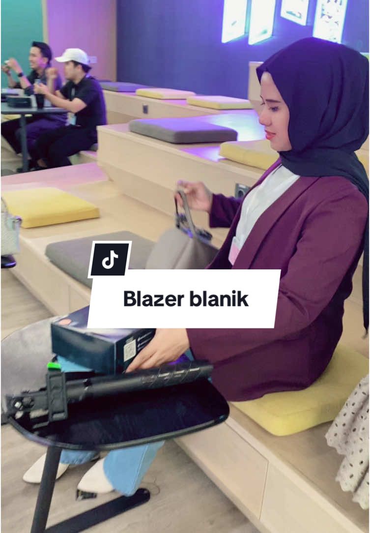 Blazer cocok di pakai berbagai acara #blazer #blazeroutfit #blazerwanita #blazerslimfit #blazeroversize 