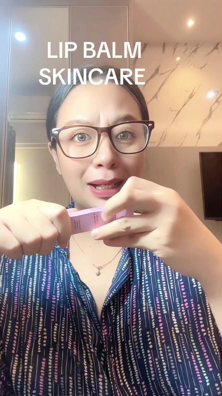 Lip balm feali 